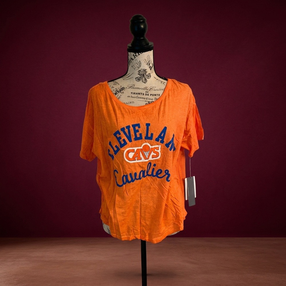 G-III Cleveland Cavaliers Reversible Shirt Women Medium Orange NBA
